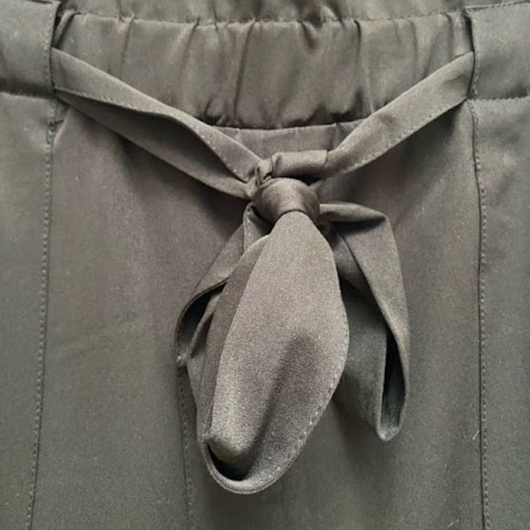 Black Paper Bag Pants - Picture 3 of 4